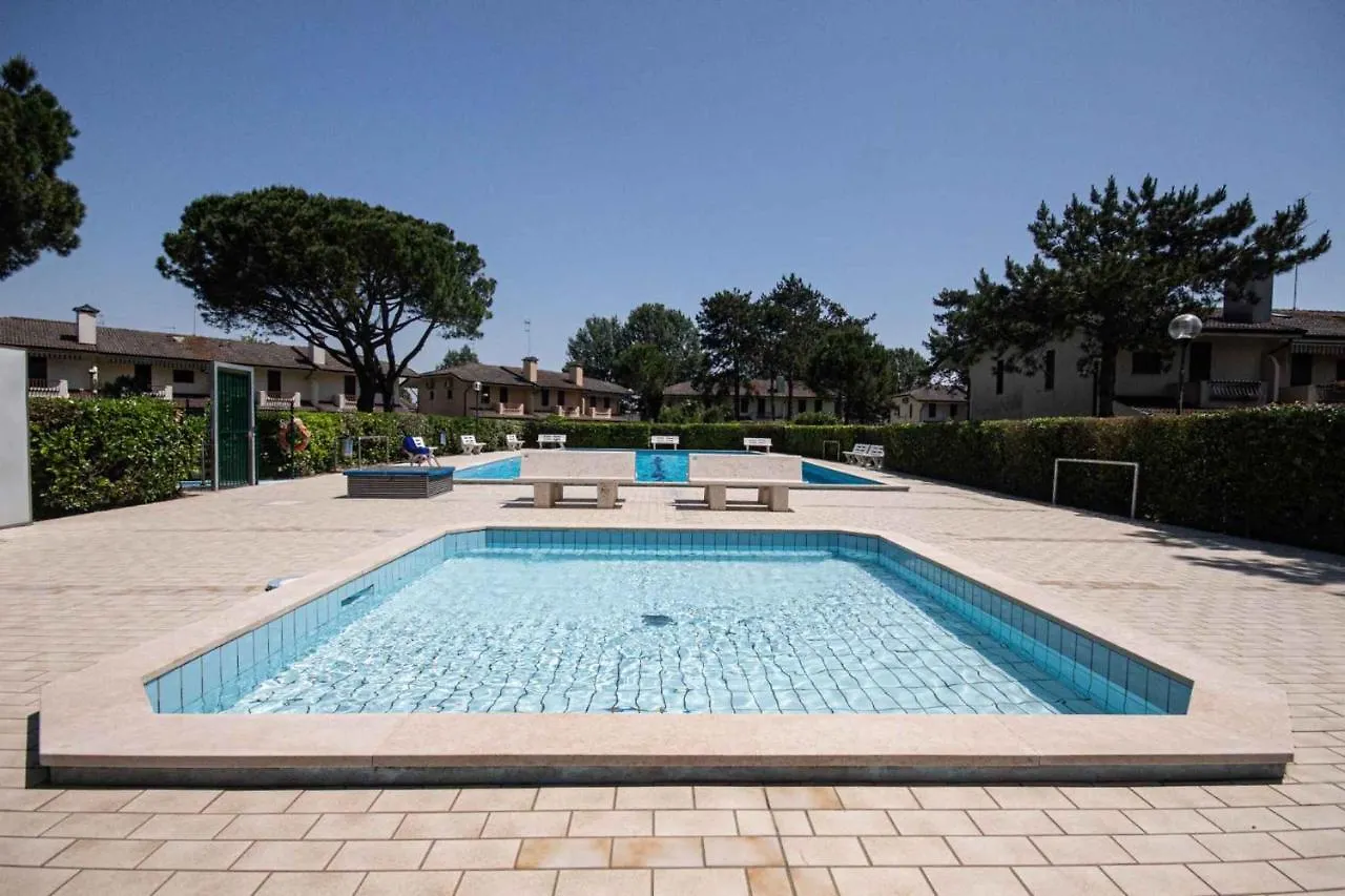 Holiday Home Porto Santa Margherita 40286  Porto Santa Margherita di Caorle